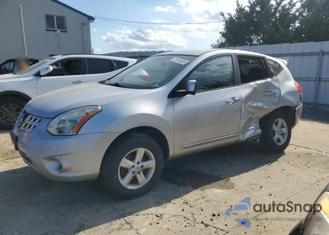 2013 Nissan Rogue S z USA, uszkodzony, nr VIN JN8AS5MV8DW666421